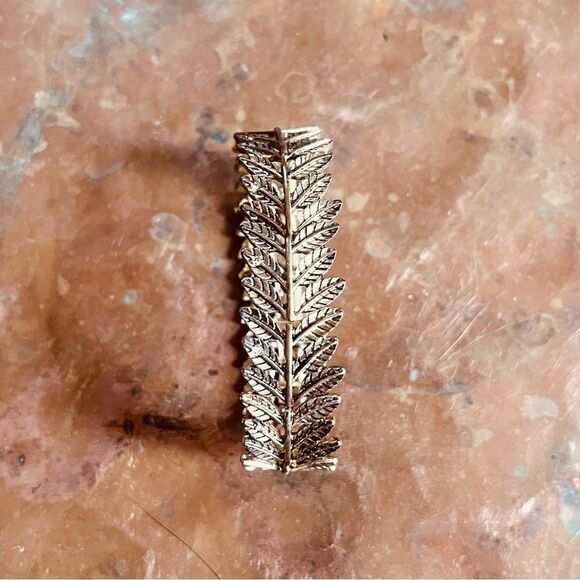 Vintage fern leaf stretch bracelet | brass toned - Picture 2 of 5